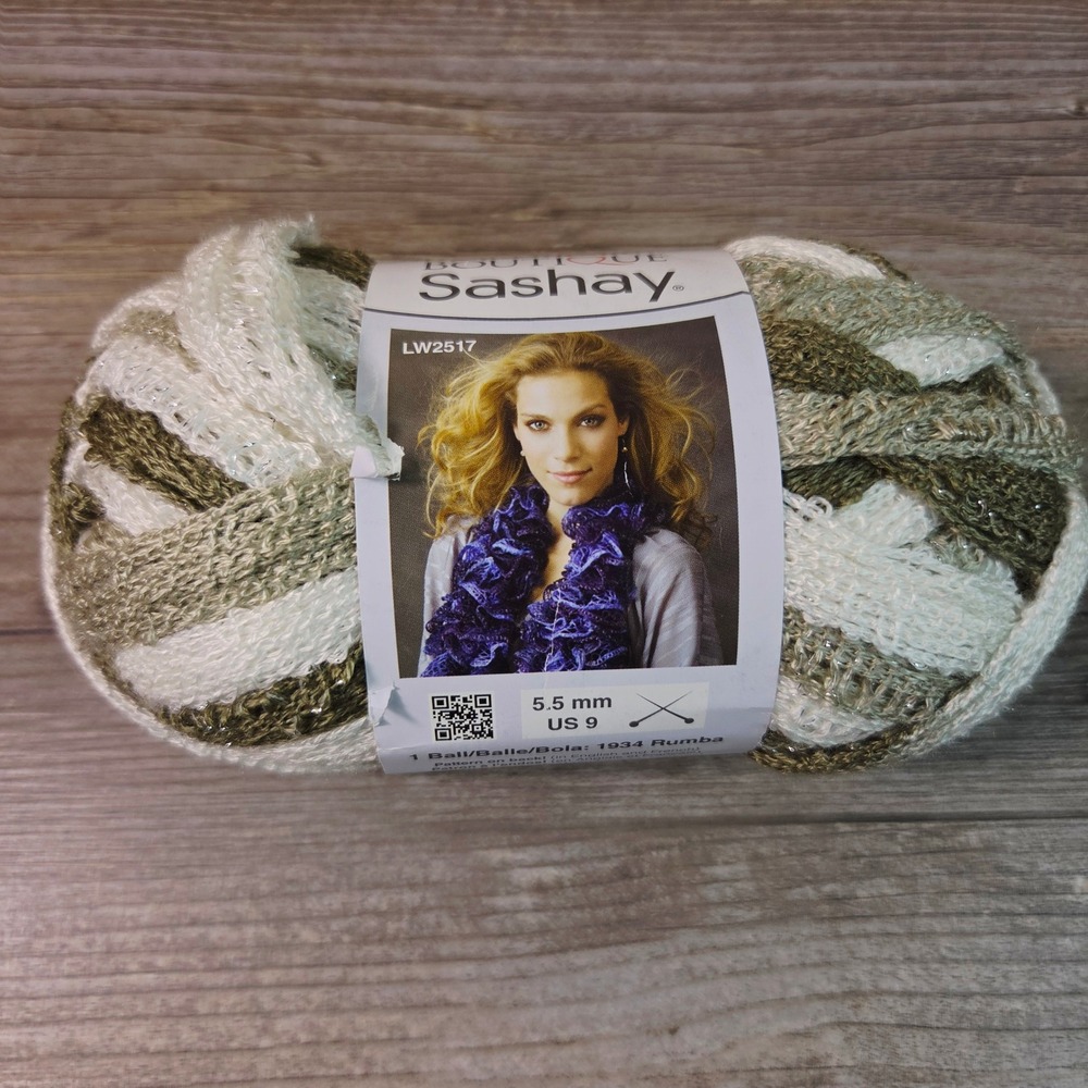 Red Heart Boutique Sashay Yarn 1934 Rumba Green White Silver Ruffle Scarf New